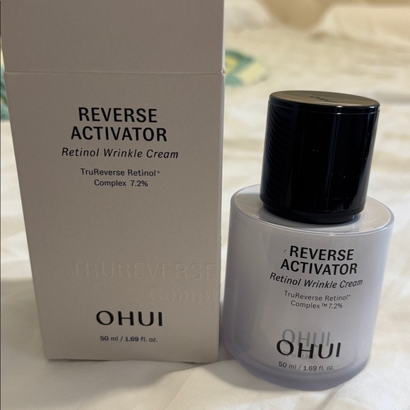 ohui Other - Ohui Reverse Activator Retinol Wrinkle Cream - White